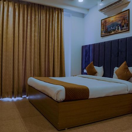 Hotel Lake View Chandigarh Chandīgarh Exterior foto