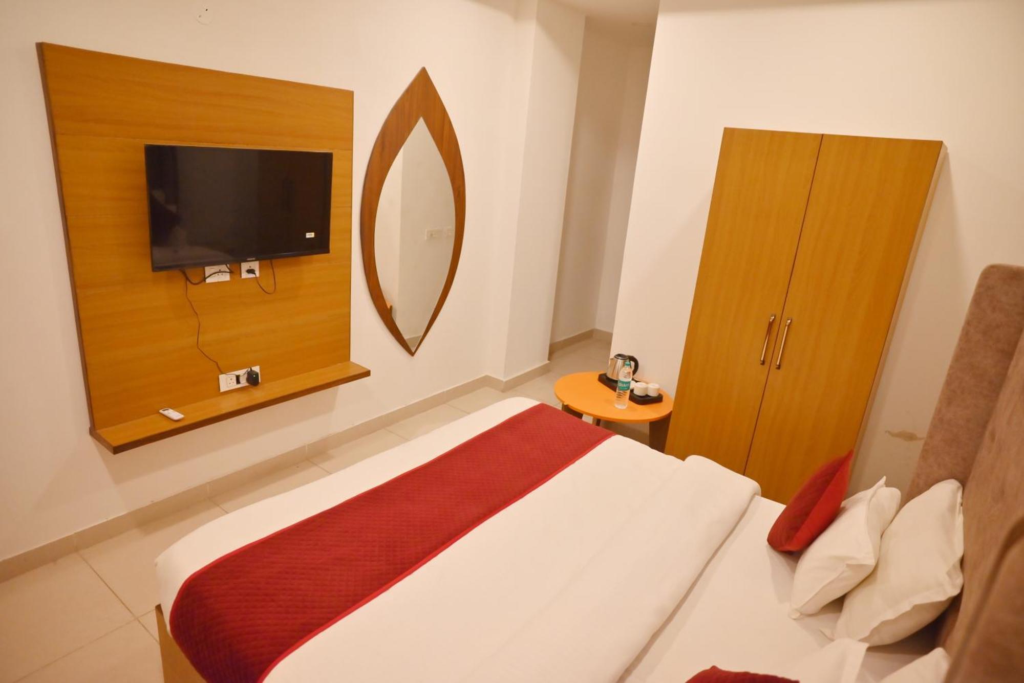 Hotel Lake View Chandigarh Chandīgarh Exterior foto