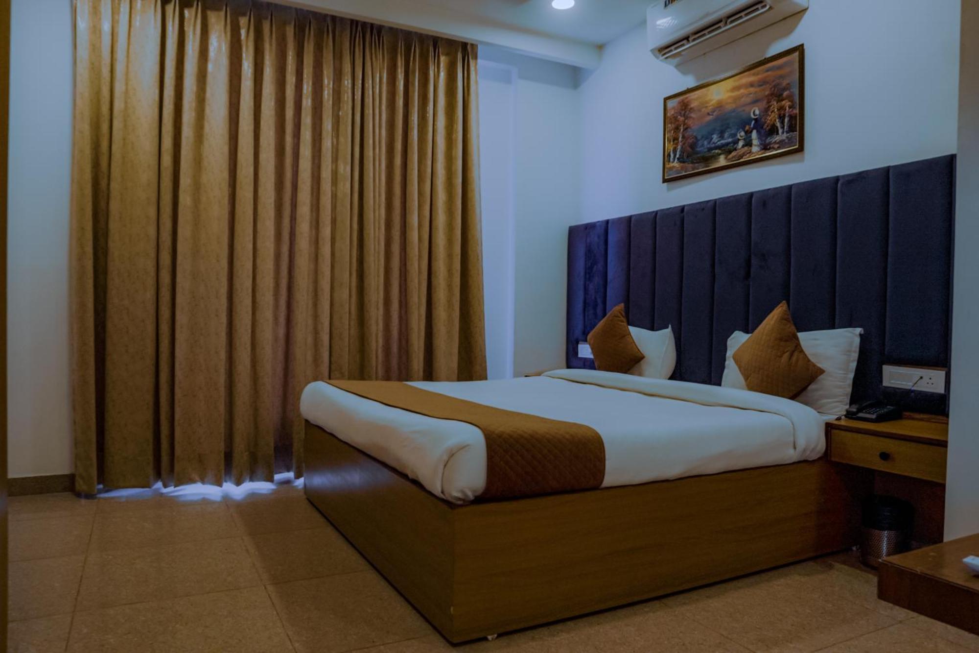 Hotel Lake View Chandigarh Chandīgarh Exterior foto