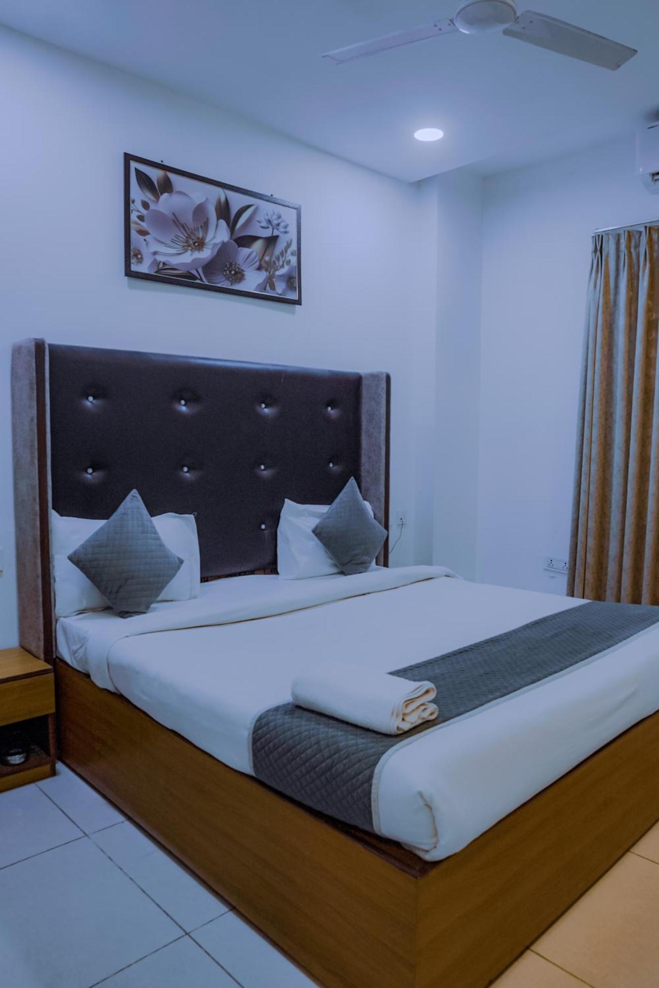 Hotel Lake View Chandigarh Chandīgarh Exterior foto